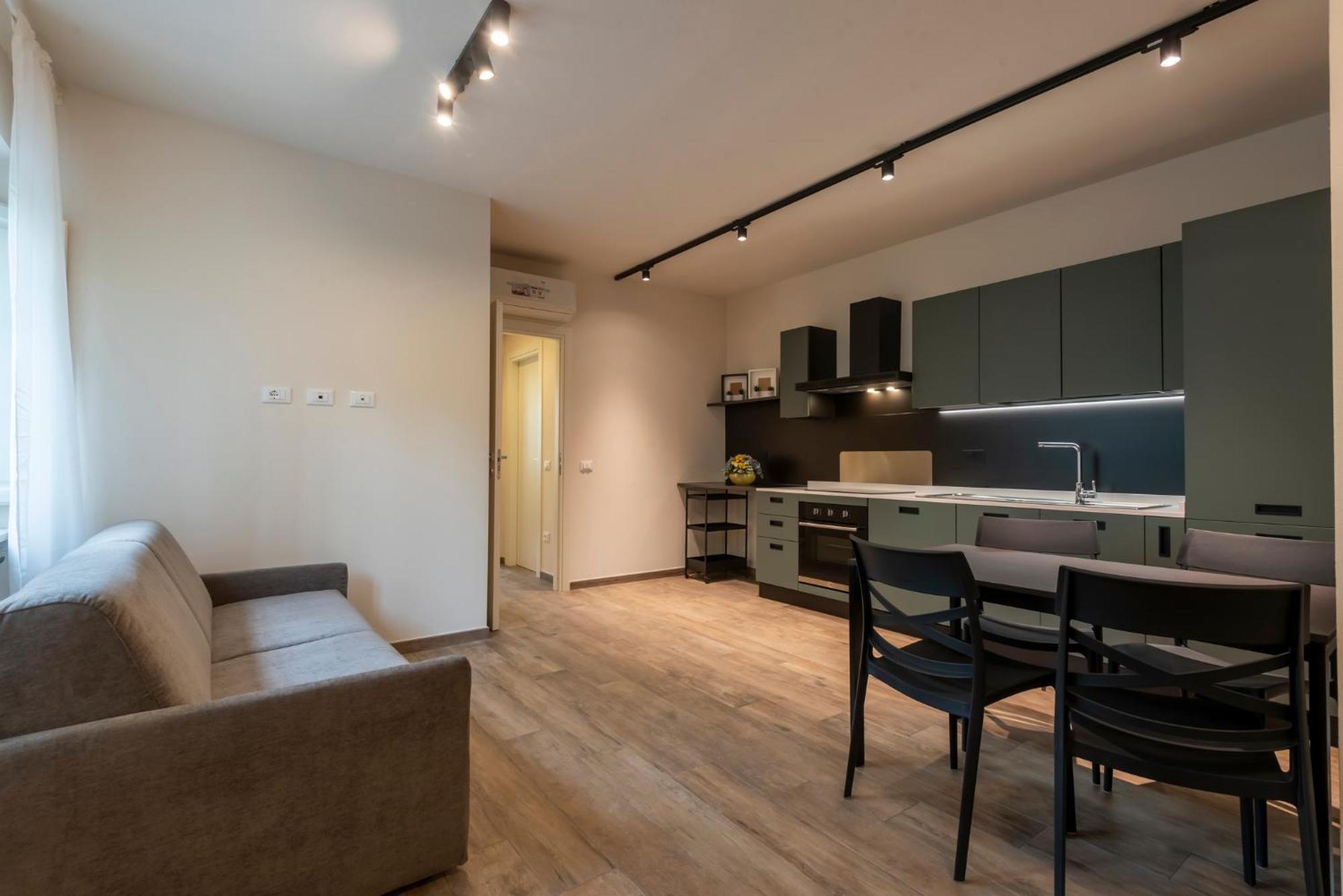 Iarsera Rooms And Apartment Лукка Экстерьер фото